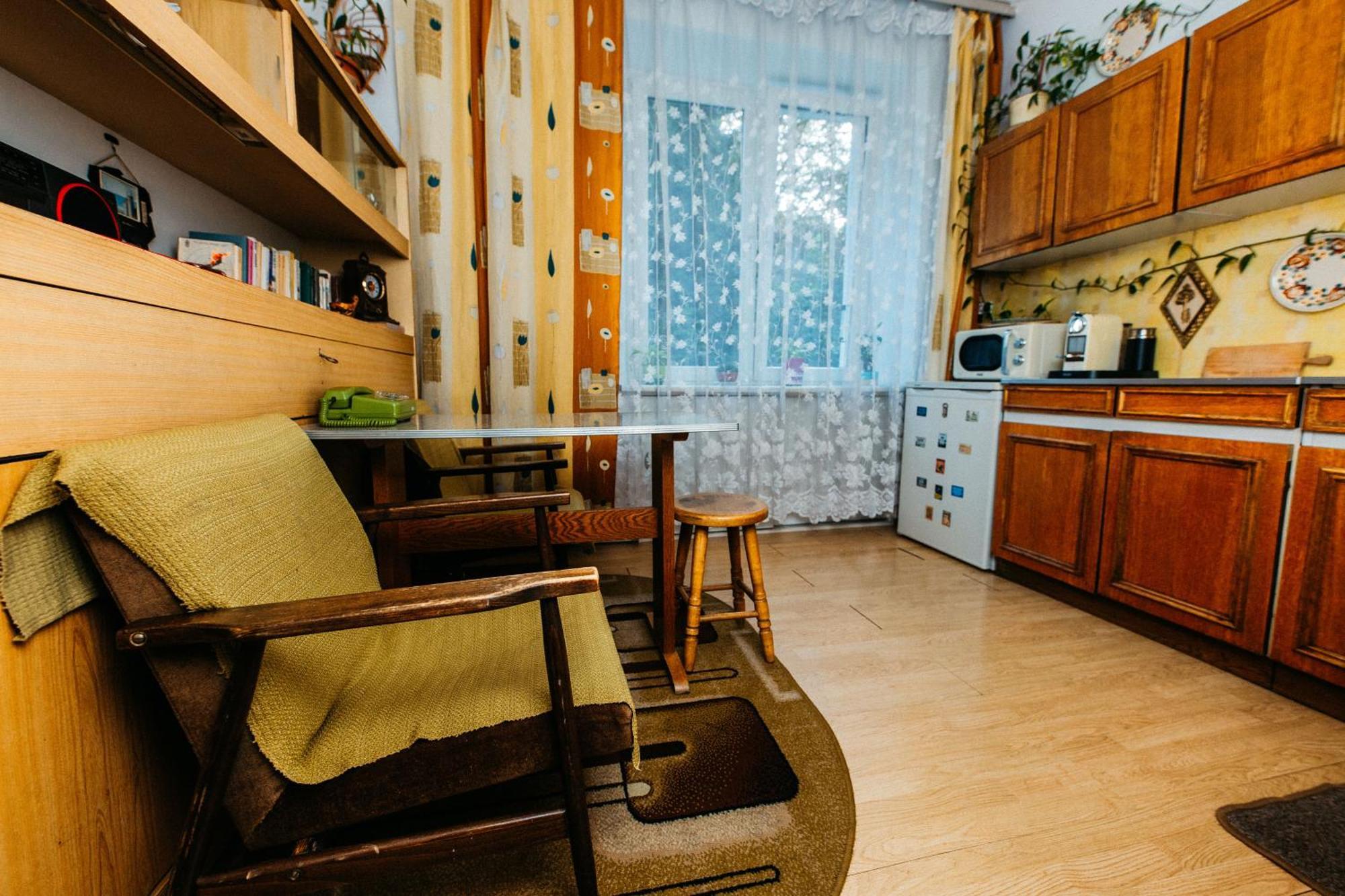 Feel The Old Socialist Style Apartment كراكوفيا المظهر الخارجي الصورة